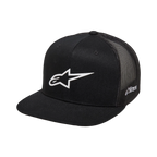 Cappello Alpinestars 3D Ageless Trucker, nero con logo Alpinestars bianco, visiera piatta, corona strutturata, retro in rete nera, abbigliamento sportivo casual ispirato al motorsport