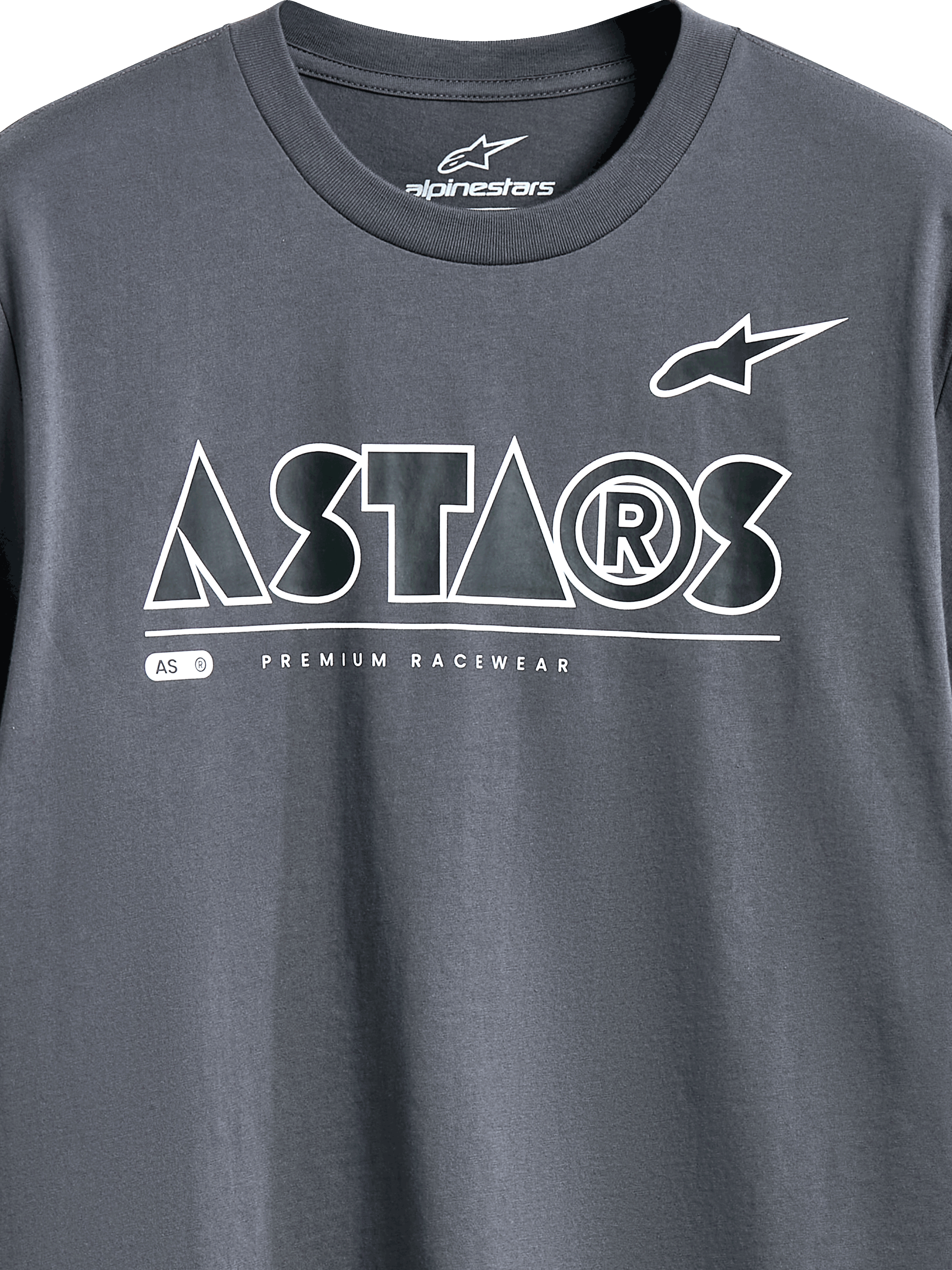 Alpinestars Cereal CSF Tee, maglietta a maniche corte, Charcoal, vista dettagliata della grafica frontale con logo testuale ASTARS geometrico bianco e scritta PREMIUM RACEWEAR, abbigliamento casual motorsport streetwear