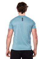 Alpinestars Point Performance Tee - Manica Corta, Ice Blue, vista posteriore con piccolo logo verticale 'astars' nero sulla parte superiore della schiena, tessuto tecnico traspirante, abbigliamento sportivo casual