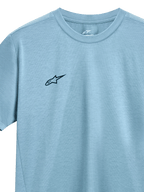 Alpinestars Point Performance Tee, t-shirt a maniche corte, Ice Blue, piccolo logo Alpinestars nero sul petto, girocollo, tessuto performante traspirante