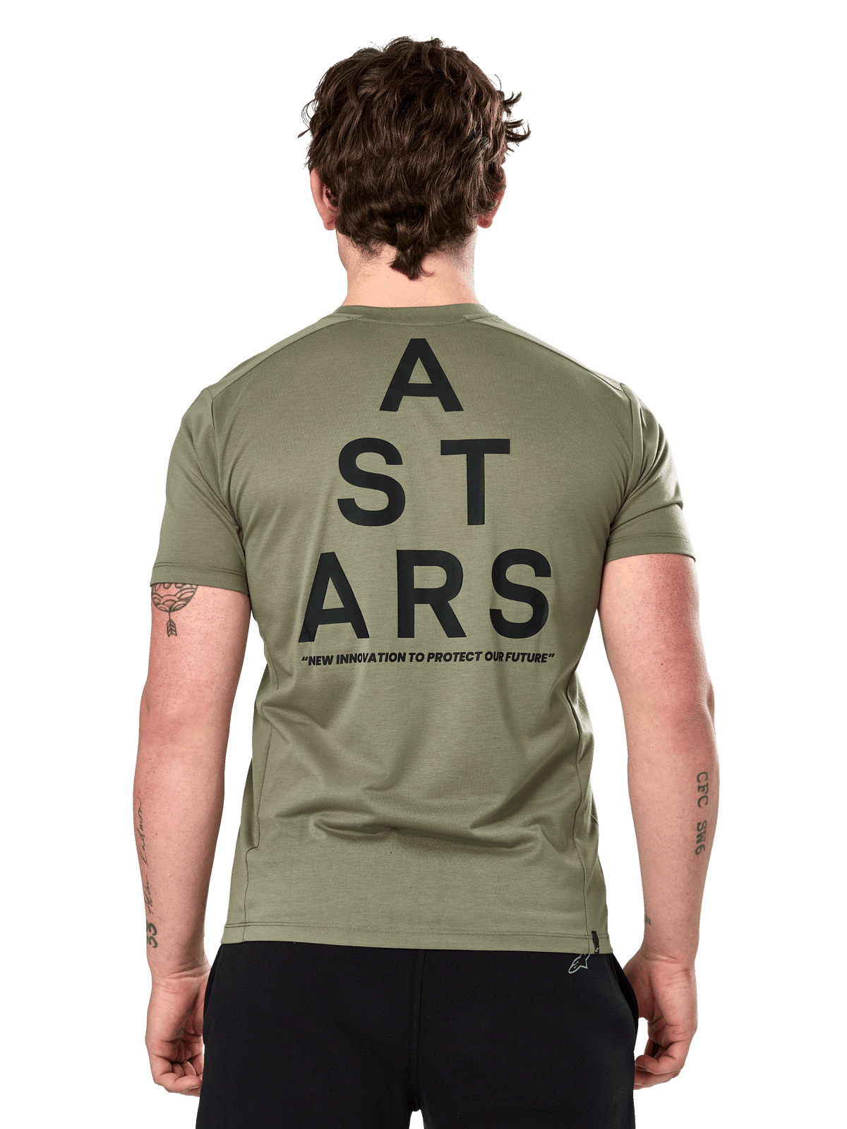 Alpinestars Attrition Performance Tee, t-shirt a maniche corte, verde chiaro, vista posteriore con grande grafica nera "A STARS" e testo "NEW INNOVATION TO PROTECT OUR FUTURE", abbigliamento sportivo tecnico sostenibile