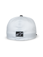 Cappello Alpinestars Franchise, bianco e nero, vista posteriore con patch rettangolare nera e logo Alpinestars a stella bianco, design con retro flessibile, copricapo casual ispirato al motorsport