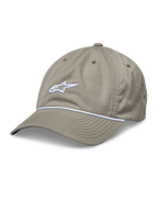 Alpinestars Tyler Hat, cappellino da baseball kaki con logo bianco ricamato in 3D e rifinitura in corda intrecciata bianca, corona bassa non strutturata con visiera curva, costruzione a sei pannelli in twill riciclato con fori di ventilazione.