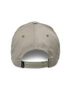 Cappello Alpinestars Tyler, Khaki, vista posteriore con chiusura snapback regolabile e piccola etichetta nera del marchio, design a corona bassa non strutturata in tessuto twill riciclato, cappello casual sportswear