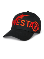 Cappello Alpinestars Committed, cappello da baseball nero, grande logo e simbolo della stella ricamati in rosso, visiera curva, corona strutturata, copricapo casual sportivo lifestyle