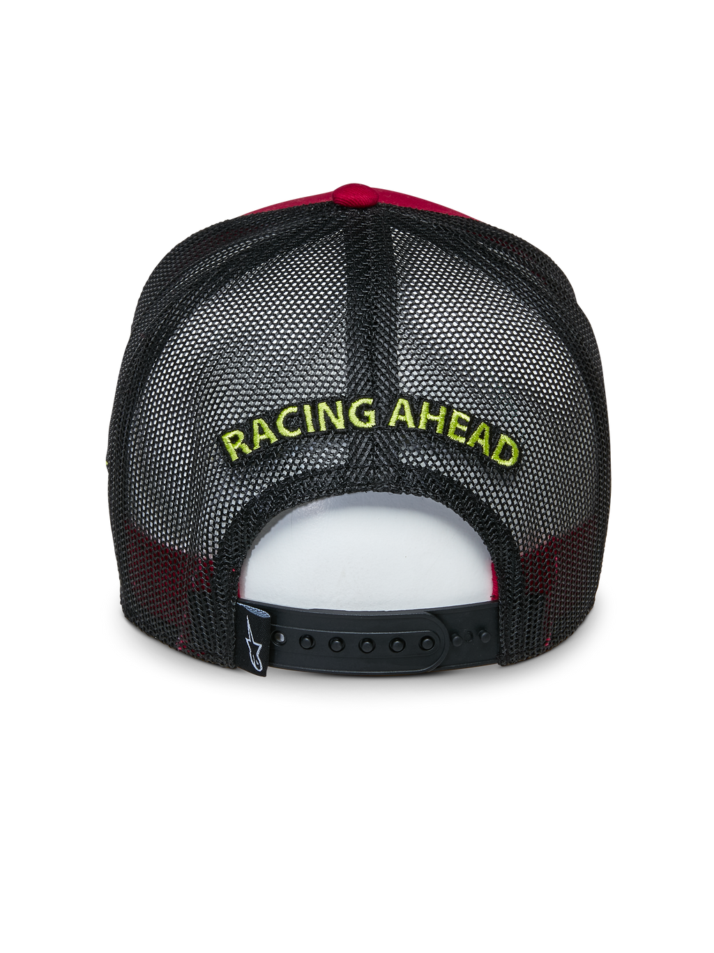 Cappello trucker Alpinestars Exceed, vista posteriore, rosso e nero, con ricamo giallo "RACING AHEAD" su rete nera, chiusura snapback regolabile, copricapo sportivo casual