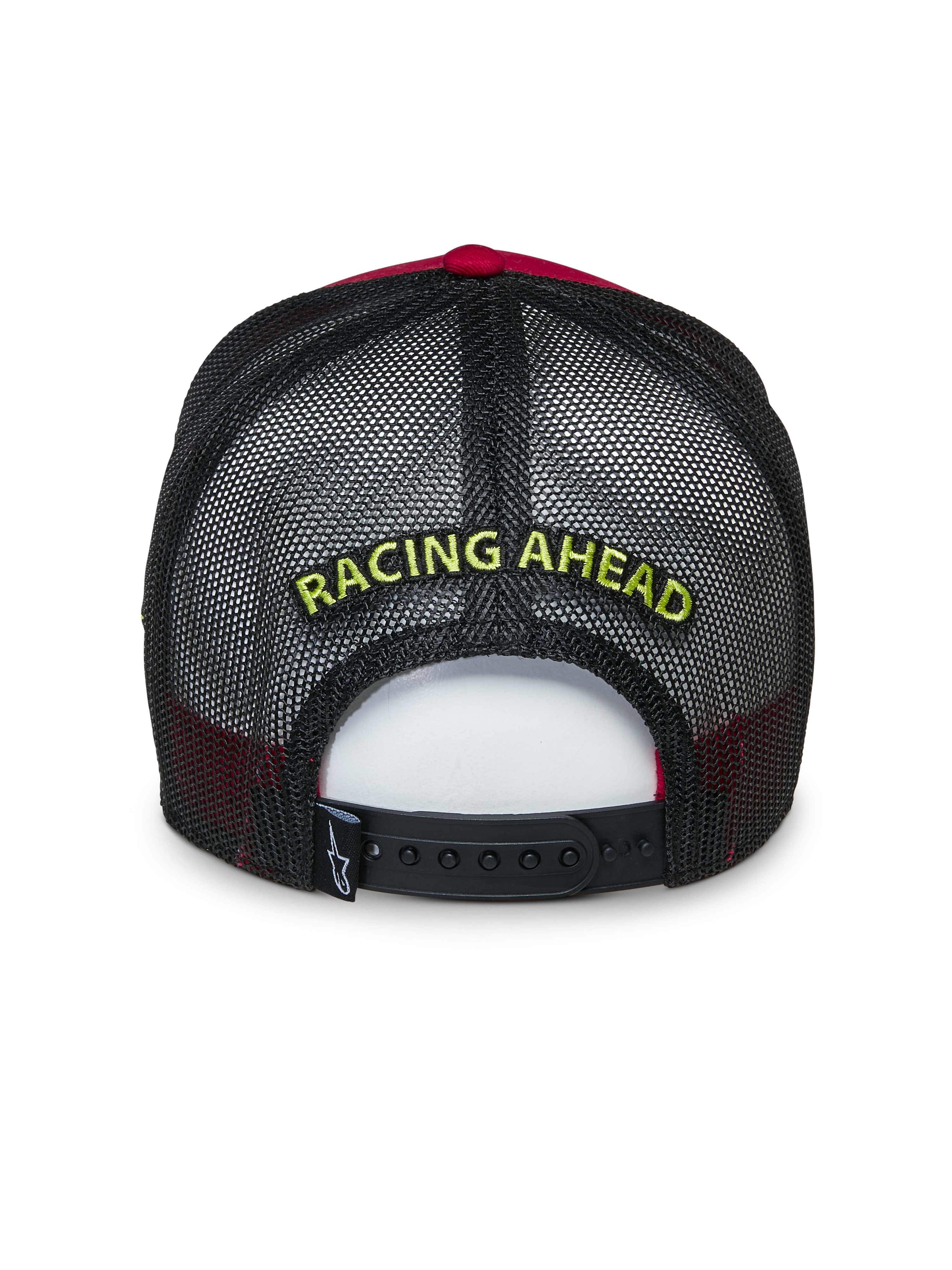 Cappello trucker Alpinestars Exceed, vista posteriore, rosso e nero, con ricamo giallo "RACING AHEAD" su rete nera, chiusura snapback regolabile, copricapo sportivo casual