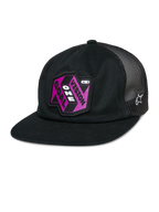 Alpinestars That Way Trucker Hat, cappello snapback nero con retro in rete, visiera piatta, patch rosa e viola 'Vision One Goal', logo Alpinestars a stella bianco, sportswear casual