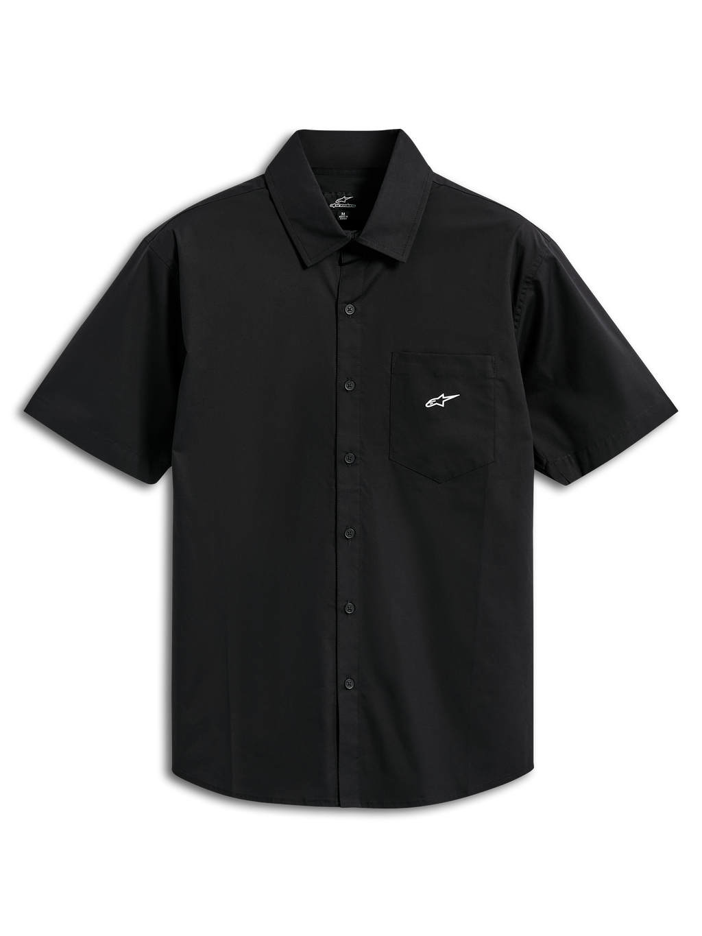 Alpinestars Strive Woven Shirt, camicia a maniche corte con bottoni, nera, con logo Astar bianco sul taschino, colletto classico e abbottonatura frontale, streetwear casual ispirato al motorsport