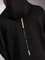 Alpinestars Insight Hoodie, felpa sportiva casual, nero, vista posteriore con logo a striscia bianca verticale Racing Ahead, pile liscio tri-blend double face, design moderno ispirato al motorsport