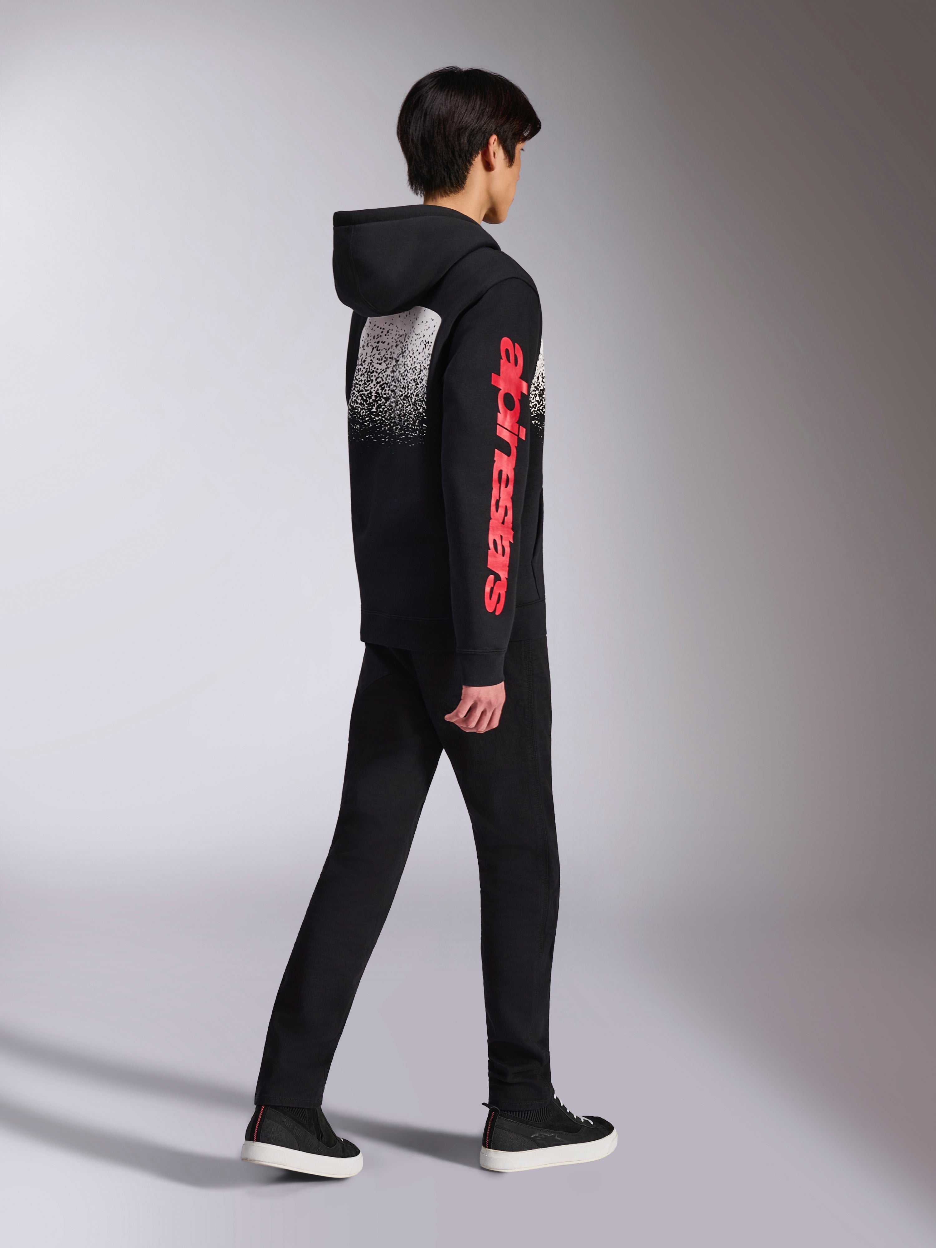 Alpinestars Felpa con cappuccio Obsessed, felpa in pile pullover, nero, logo Alpinestars rosso sulla manica e grafica posteriore sfumata bianca, streetwear casual ispirato al motorsport