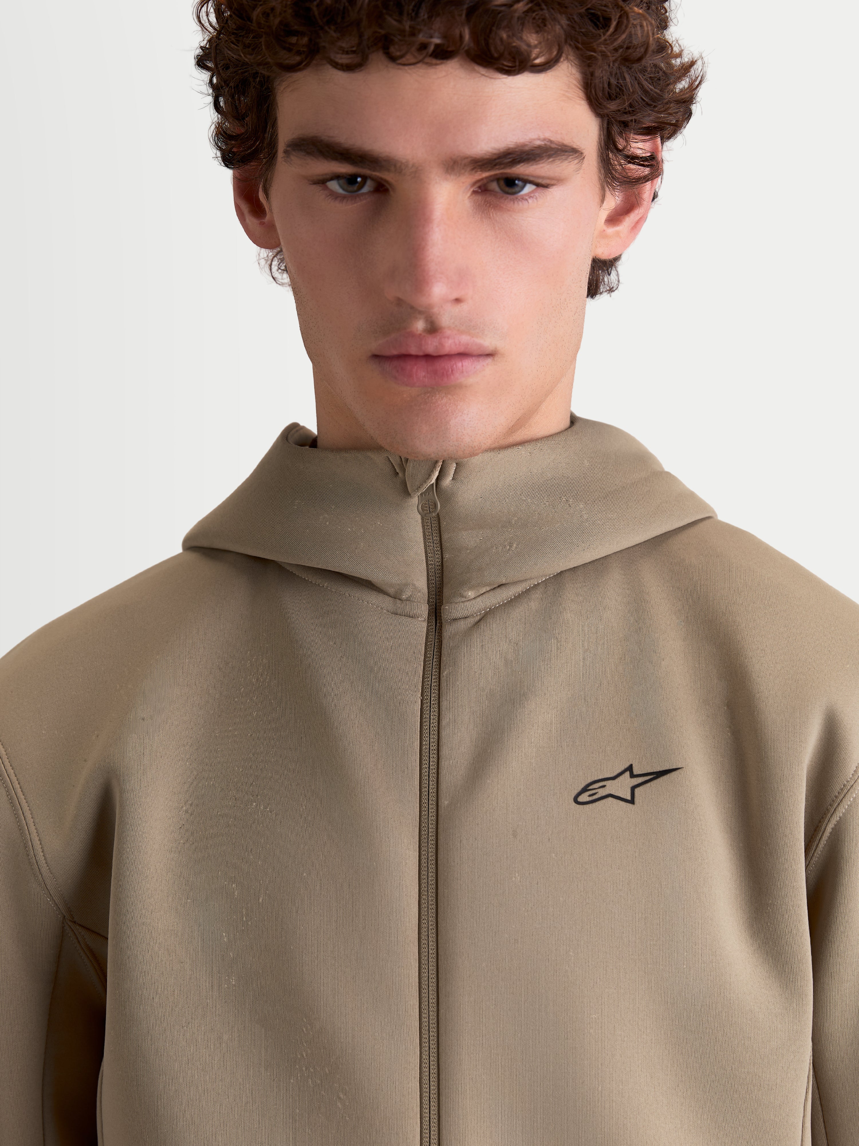 Alpinestars Felpa con cappuccio Cypher, felpa sportswear da uomo, beige, cappuccio a collo alto con chiusura a zip integrale e logo Alpinestars nero sul petto, stile motorsport casual