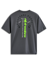 Alpinestars Overhang Oversized CSF Tee, maglietta a maniche corte, color carbone, vista posteriore con scritta 'Alpinestars Protects' ad arco e marchio verticale verde lime, streetwear casual ispirato al motorsport