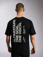 Alpinestars One Oversized CSF Tee, t-shirt a maniche corte, nera, vista posteriore con grande testo bianco verticale 'ALPINESTARS ONE GOAL. ONE VISION.' e loghi, streetwear casual da motorsport