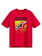 Alpinestars Noka CSF Tee, maglietta a maniche corte, rosso, grafica frontale con barra di testo Alpinestars nera e grande logo Astars su schizzi con sfumatura MX gialla e rossa, abbigliamento sportivo casual per sport motoristici