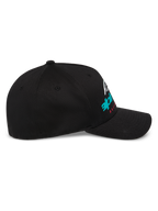 Cappello Alpinestars Instinct, berretto da baseball strutturato, nero, profilo laterale con visiera curva e stampa del logo Astars a gradiente, streetwear casual ispirato al motorsport
