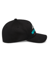 Cappello Alpinestars Instinct, berretto da baseball strutturato, nero, profilo laterale con visiera curva e stampa del logo Astars a gradiente, streetwear casual ispirato al motorsport