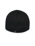 Alpinestars Surpass Hat, nero, vista posteriore del cappello con visiera curva e corona strutturata, design con retro flessibile, piccolo logo Astars bianco sull'etichetta posteriore, copricapo casual da motorsport