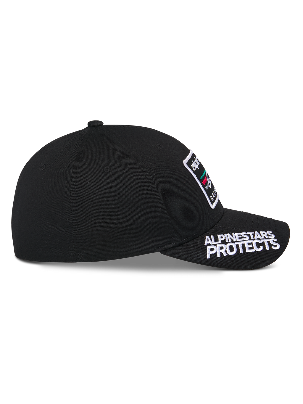 Alpinestars Cappello Surpass, nero, vista di profilo laterale, visiera curva con ricamo bianco 'ALPINESTARS PROTECTS', corona strutturata con toppa frontale con logo, copricapo casual ispirato al motorsport