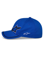 Alpinestars Corp Shift Relay Hat, blu, vista laterale, visiera curva con rifinitura sutache nera e bordo sandwich bianco, grande logo Astars 3D frontale e logo bianco laterale, cappello sportswear casual