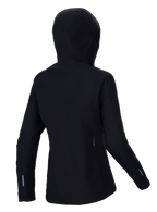 Alpinestars Stella A-Dura Elite Waterproof Jacket, giacca antipioggia MTB da donna, nero, vista posteriore con cappuccio sopra il casco, dettagli riflettenti sulle maniche e sulla parte bassa della schiena, resistente tessuto ripstop per trail riding in ogni condizione meteorologica