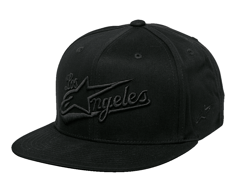 Cappello Alpinestars Los Angeles, snapback con visiera piatta, completamente nero, ricamo 3D del logo Ageless in carattere sportivo Los Angeles sulla parte frontale, corona strutturata, stile streetwear casual