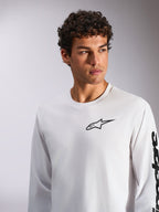 Alpinestars Trackside CSF Tee, maglia a maniche lunghe, bianca con loghi neri, presenta il logo Astar sul petto e scritte sulla manica, streetwear casual ispirato al motorsport