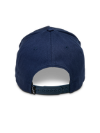 Cappello Snapback Ascension Alpinestars, blu navy, vista posteriore con chiusura snapback regolabile e corona strutturata, piccola etichetta con logo Astars nero, stile streetwear casual motorsport