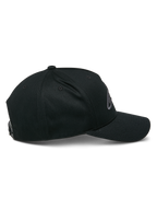 Cappello Alpinestars Ageless Snapback, nero charcoal, vista laterale di profilo, corona strutturata con visiera curva, chiusura snapback regolabile, copricapo casual ispirato al motorsport