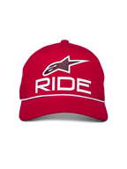 Cappello Snapback Alpinestars Ride Comp, rosso con bianco e nero, logo Astars Ride 3D e rifinitura con corda intrecciata bianca, corona strutturata con visiera curva, copricapo casual ispirato al motorsport