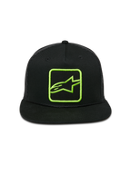 Alpinestars Control Trucker Hat, nero con logo ricamato verde lime, visiera piatta con cordino intrecciato, retro in rete snapback, abbigliamento casual motorsport streetwear