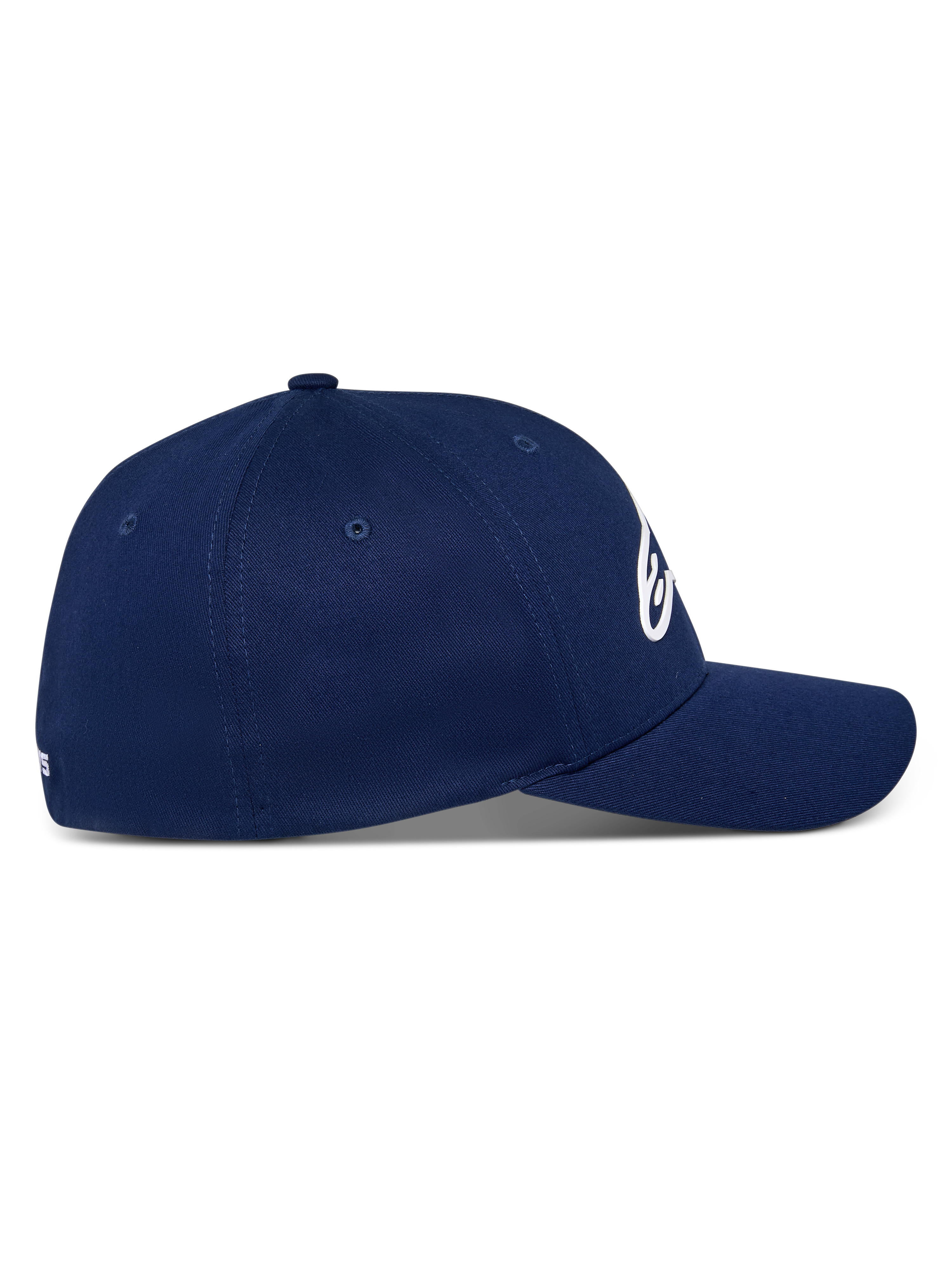 Alpinestars Ageless Multi Hat, cappello blu navy, vista laterale di un cappellino da baseball con visiera curva, corona strutturata, tessuto twill elasticizzato, copricapo casual ispirato al motorsport
