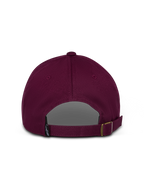 Cappello Alpinestars Deduce Strapback, bordeaux, vista posteriore con chiusura regolabile e piccola etichetta con logo, twill di cotone non strutturato, abbigliamento sportivo casual