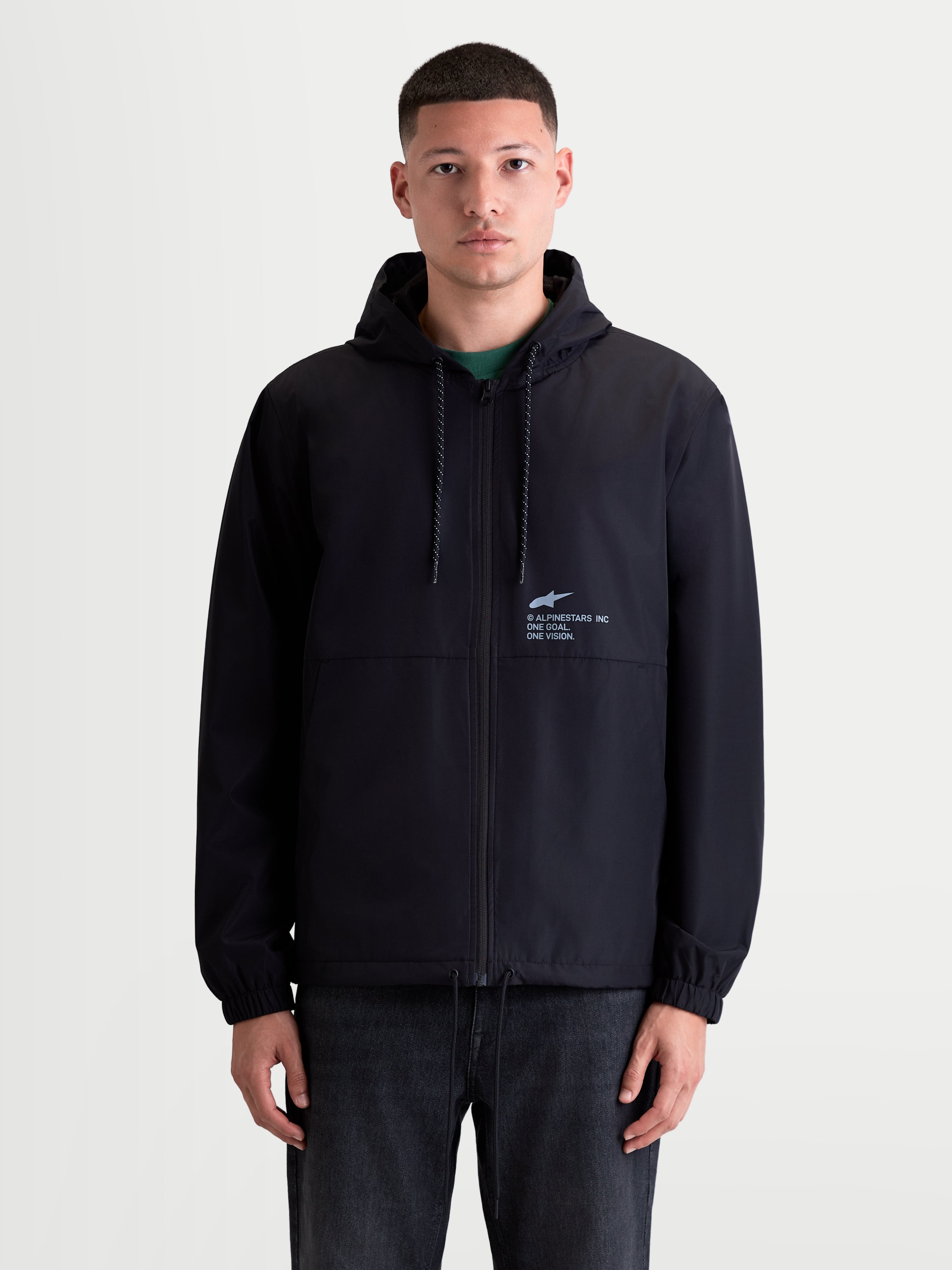 Alpinestars Giacca Frangivento Speeder Resolve, giacca frangivento da uomo leggera, nera, dotata di cappuccio regolabile, fodera in rete e branding 'One Goal. One Vision.' sul petto, stile sportivo e urbano