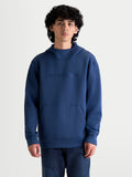 Alpinestars Felpa con cappuccio Datrix, felpa sportswear da uomo, blu, branding HD tono su tono sul petto, cappuccio foderato in rete e tasca frontale con dettaglio a freccia, stile ispirato al motorsport, indossata da un modello.