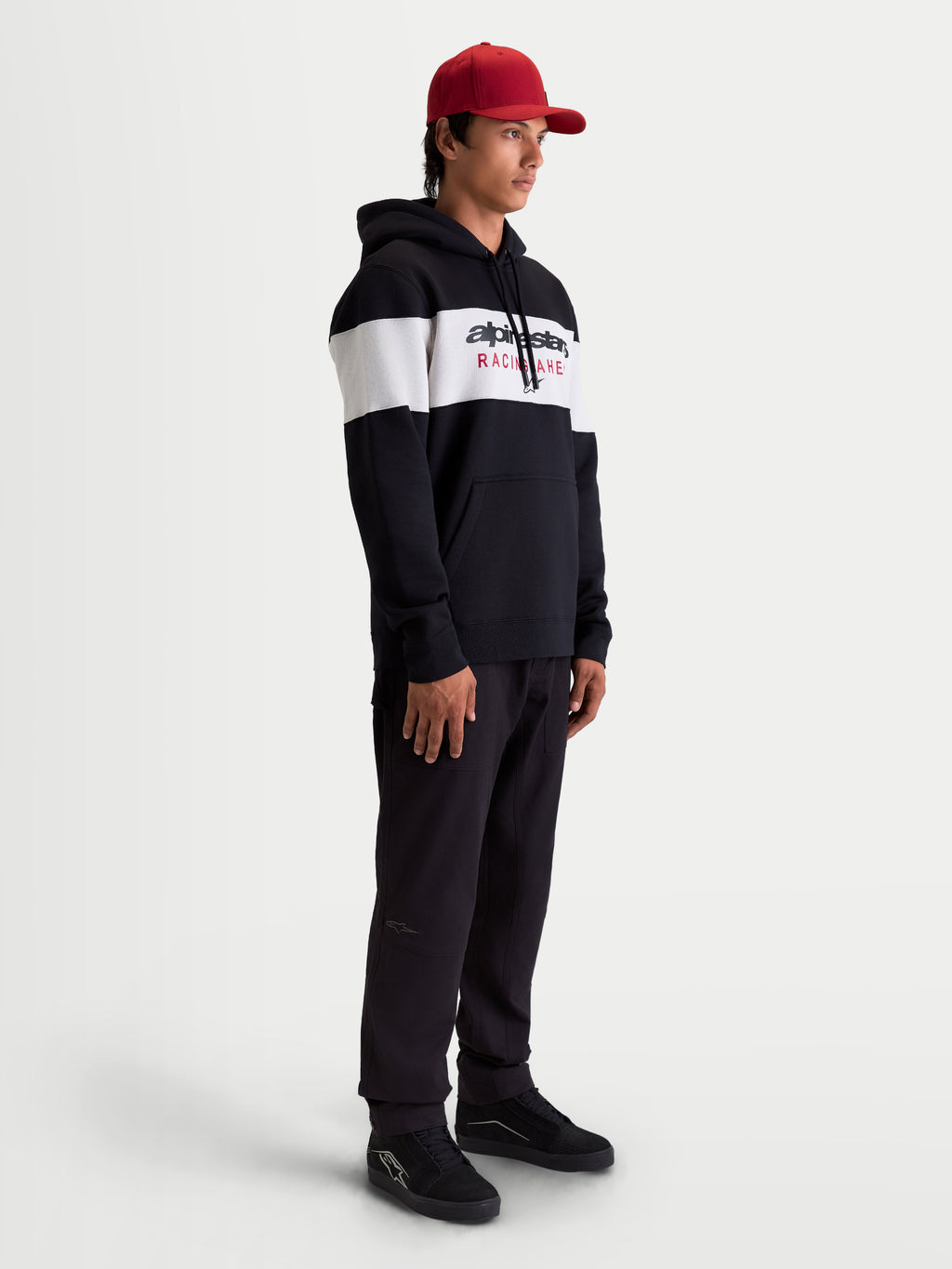 Alpinestars Felpa con cappuccio Cubic, felpa sportswear da uomo in pile, nera e bianca con design color-block, logo frontale, stile casual off-bike ispirato al motorsport