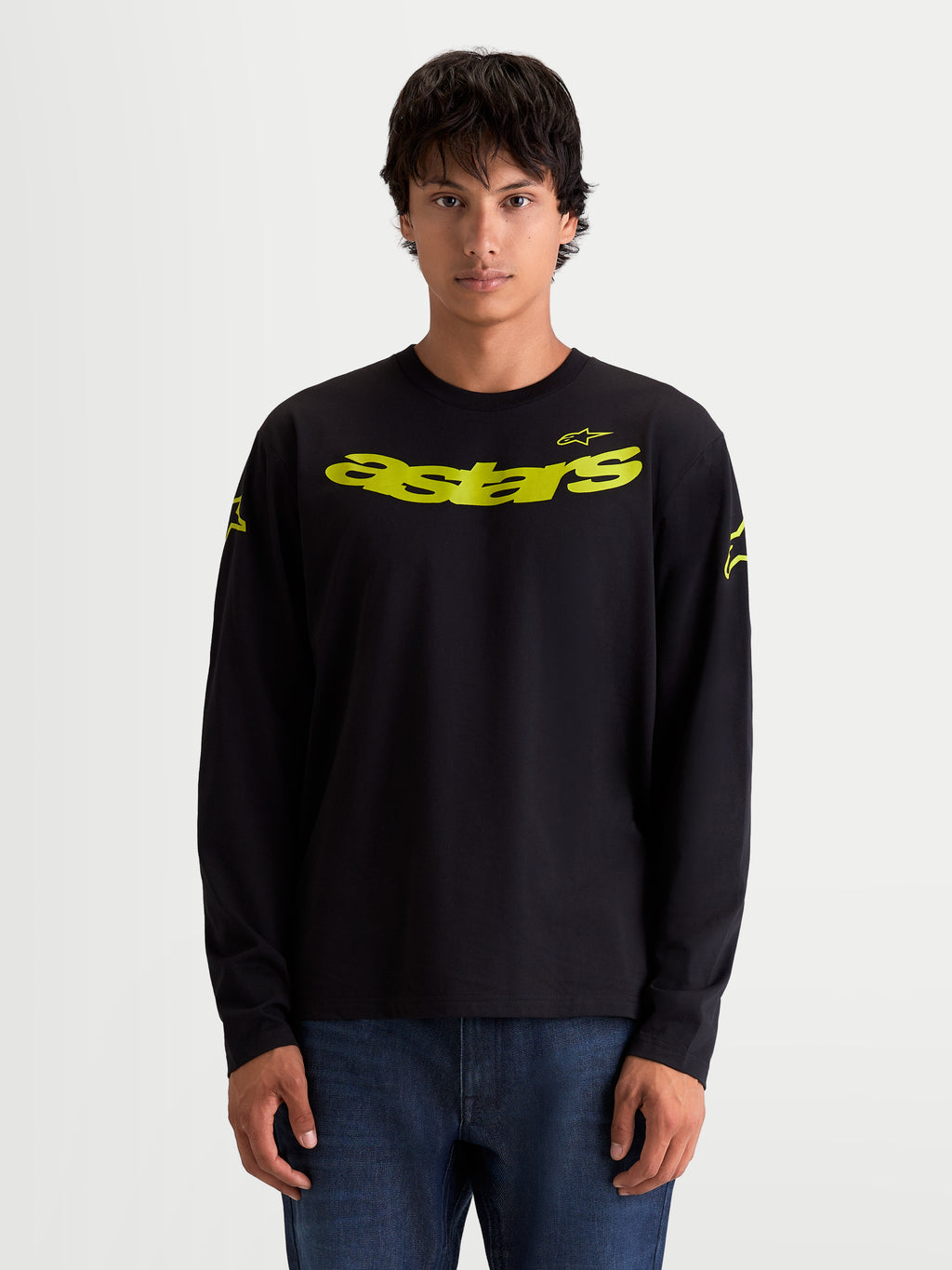 Alpinestars Maglietta Velocifier CSF, maglietta sportswear a maniche lunghe da uomo, nera con grafica Astars curva gialla sul petto e loghi sulle spalle, misto cotone, stile casual ispirato al motorsport