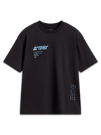 Alpinestars Chalk Oversized CSF Tee, maglietta a maniche corte da uomo, nera, logo Astars azzurro sul petto e branding laterale verticale, vestibilità ampia casual