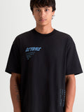 Alpinestars Maglietta Chalk Oversized CSF, maglietta da uomo, nera con grafiche blu chiaro, vestibilità oversize rilassata, logo Astars frontale e scritte laterali, stile sportswear casual