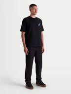 Alpinestars Maglietta Ghost Oversized CSF, maglietta a maniche corte unisex, nera con grafica logo blu, misto cotone e poliestere, vista su modello che evidenzia la silhouette rilassata e l'estetica d'ispirazione motorsport.