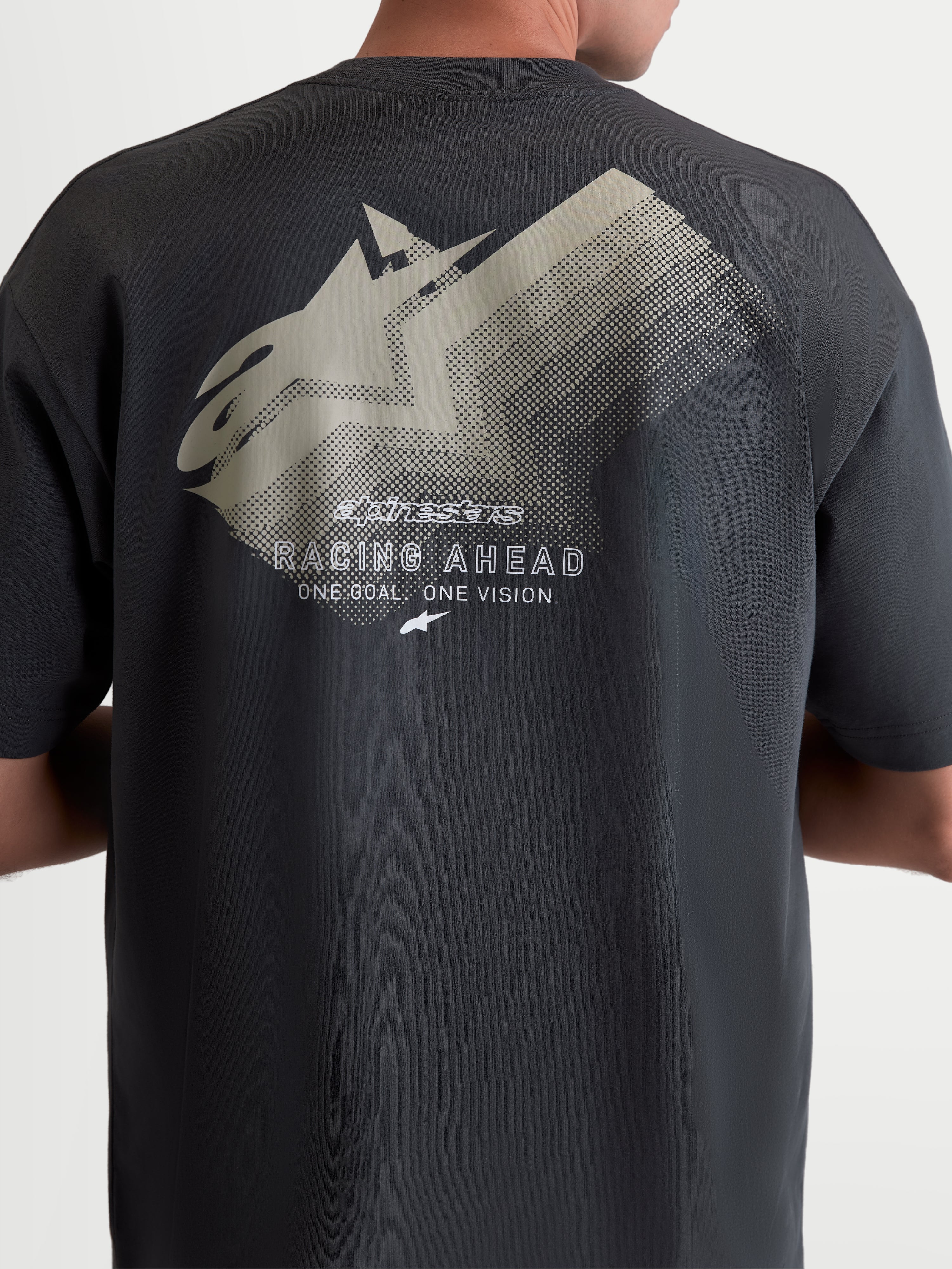 Alpinestars Maglietta Ghost Oversized CSF, maglietta sportswear a maniche corte unisex, grigia, vista posteriore con grafica logo Astars sfumata e scritta Racing Ahead, silhouette oversize, in misto cotone e poliestere