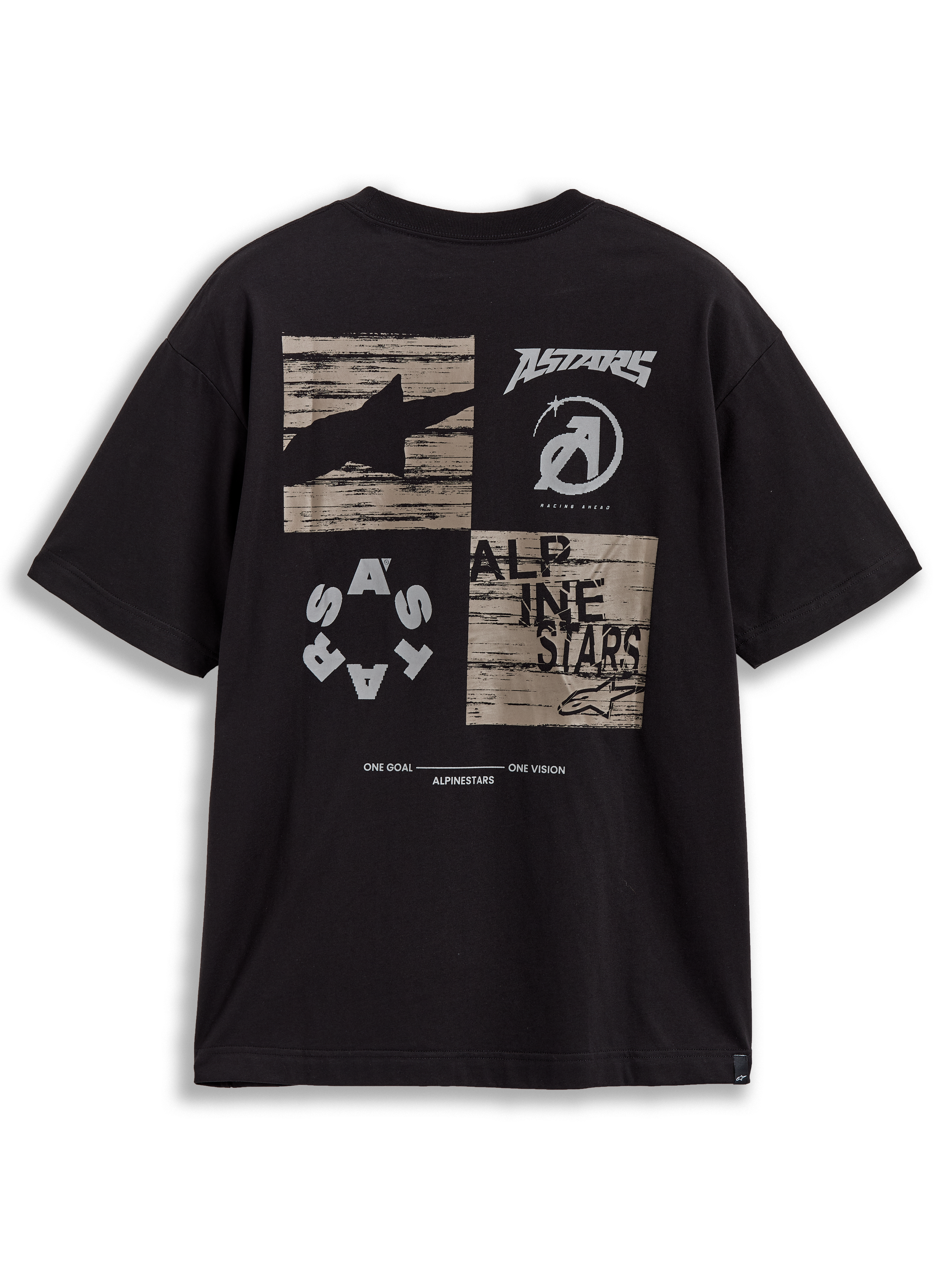 Alpinestars Checkback Oversized CSF Tee, maglietta a maniche corte nera, grafica a scacchi sul retro con logo Astars e manifesto One Goal One Vision, vestibilità oversized, stile casual motorsport