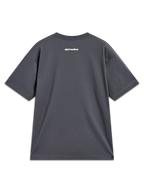 Alpinestars Mandate Oversized CSF Tee, maglietta a maniche corte, grigio antracite, vista posteriore con logo Alpinestars bianco sulla nuca, vestibilità oversized, abbigliamento casual sportswear.