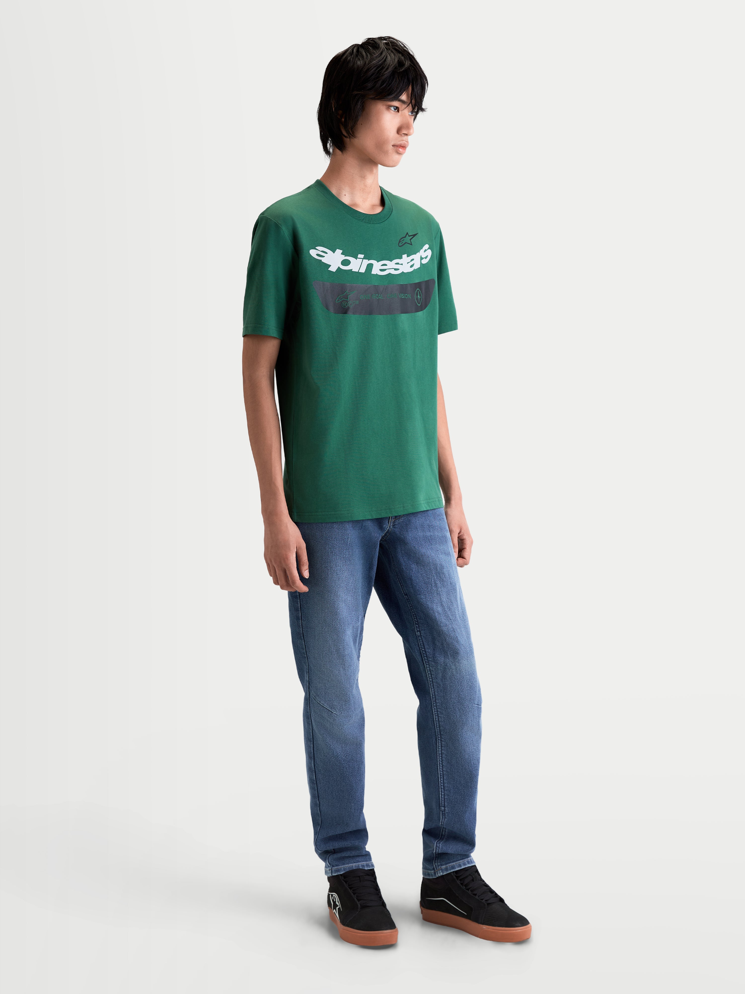 Alpinestars Maglietta Singular CSF, maglietta a maniche corte da uomo, verde con grafica Alpinestars curva bianca sul petto, stile casual lifestyle, in misto cotone e poliestere.