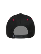 Alpinestars Retro Snapback Cappello, vista posteriore con chiusura a scatto regolabile e occhielli rossi, nero e rosso.