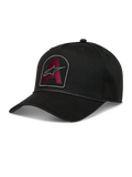 Alpinestars Acme Snapback, cappello nero in twill con patch logo bordeaux ricamato, visiera curva e rifinitura in corda