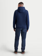 Alpinestars Felpa con cappuccio Ageless V3, felpa pullover sportswear casual da uomo, blu, in morbido pile, vista posteriore a figura intera su modello, stile ispirato al motorsport
