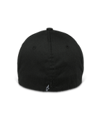 Cappello Alpinestars Arcstars, nero, vista posteriore di un cappellino da baseball flex-back, con un piccolo logo Astars bianco su un'etichetta posteriore, corona strutturata con occhielli tono su tono, copricapo casual ispirato al motorsport