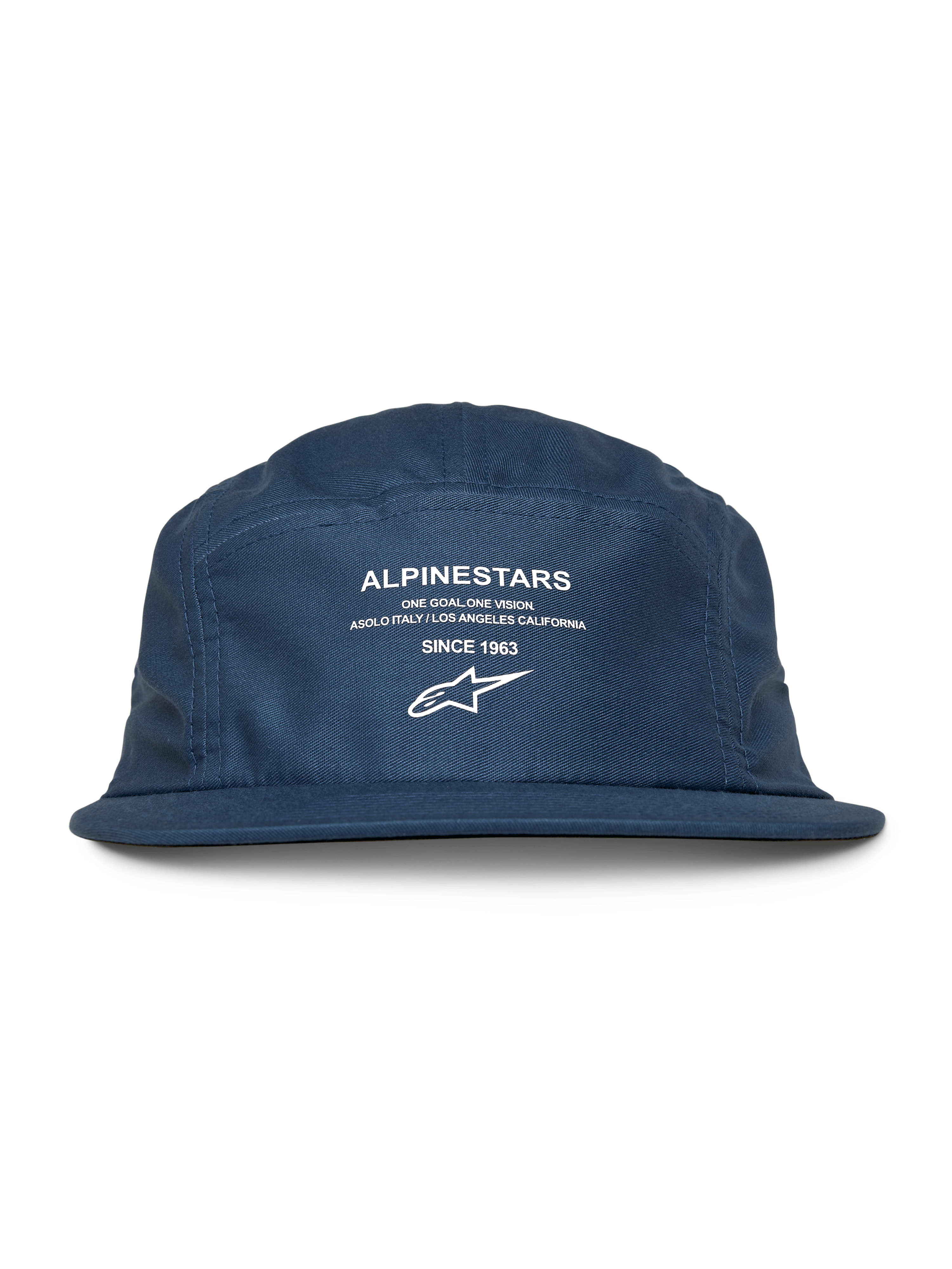 Alpinestars Peasy Hat, cappello jockey a 5 pannelli, blu, visiera piatta con corona non strutturata, grafica frontale bianca con logo e testo 'Since 1963', copricapo casual ispirato al motorsport