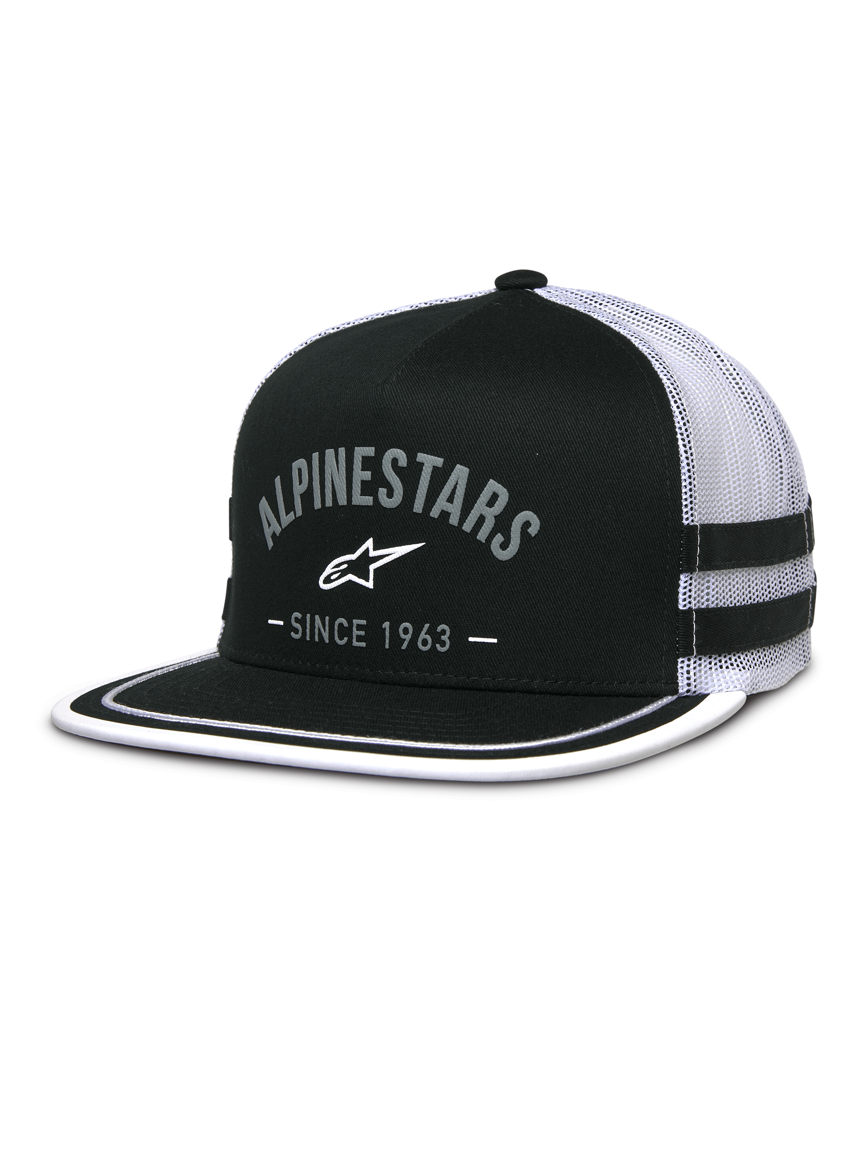 Alpinestars Backline Trucker Hat, parte anteriore in twill nero e retro in mesh bianco, visiera piatta con rifinitura suttache bianca sul bordo, logo Alpinestars grigio ad arco con scritta Since 1963, strisce laterali applicate, cappellino snapback casual ispirato al motorsport